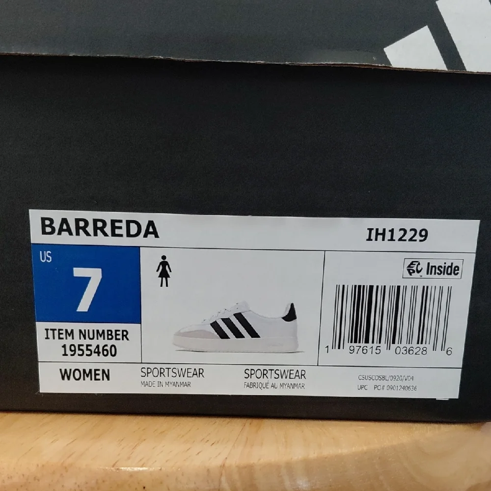 adidas White and Black Barreda Sneakers - Picture 5 of 8